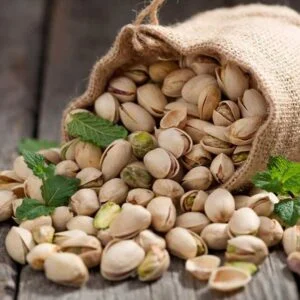 ایران رتبه سوم در تولید پسته